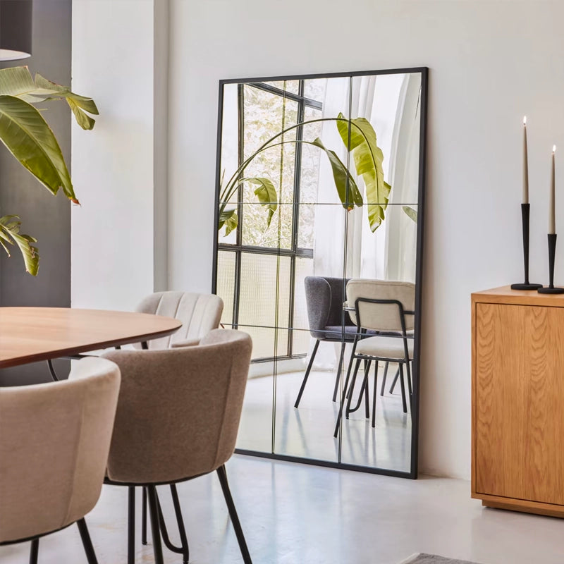 Kave Home Spiegel mit Tisch und Stühle