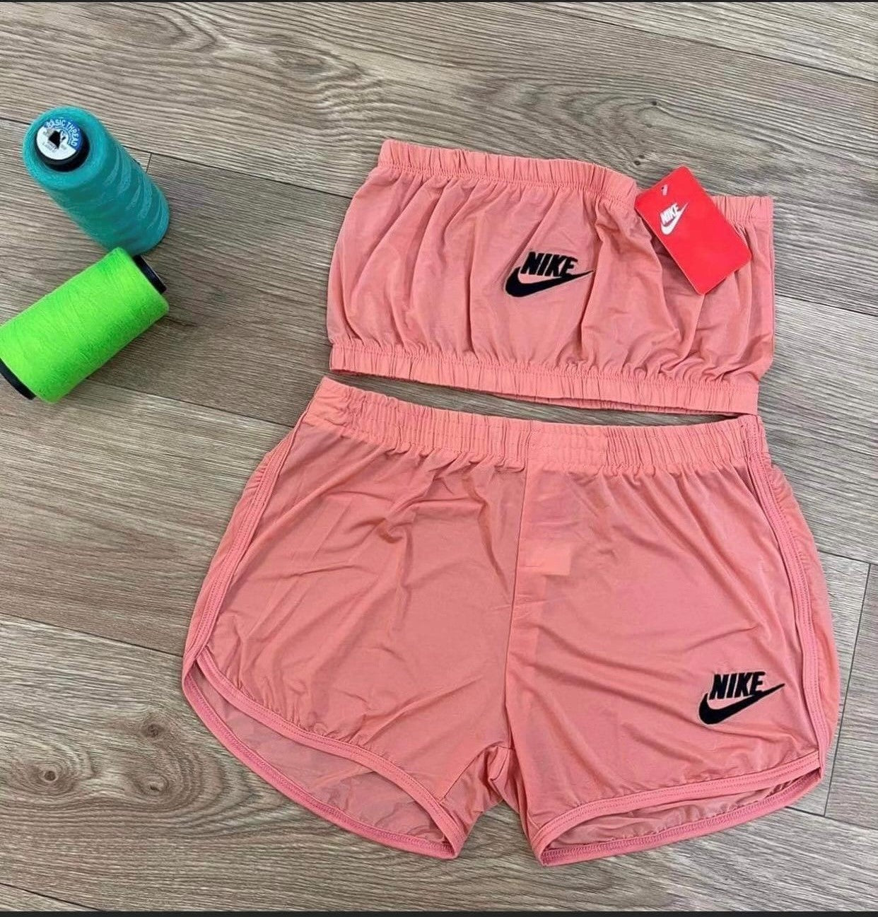 women nike shorts set