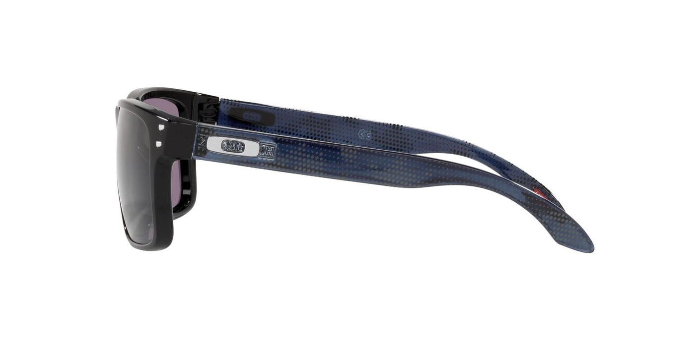 Oakley Holbrook OO9102 Sunglasses | Fashion Eyewear