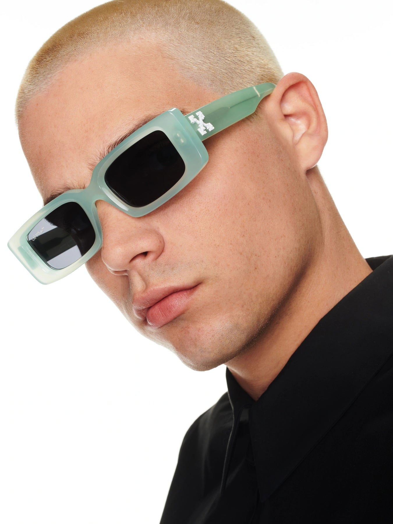 OFF-WHITE サングラス ARTHUR SUGLASSES