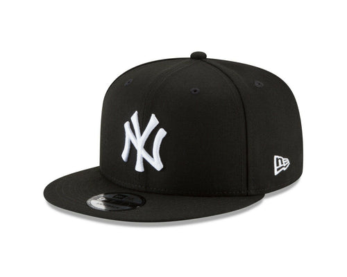  New Era New York Yankees Black On Black Snapback Cap