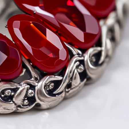 garnet gemstone woman silver jewelry