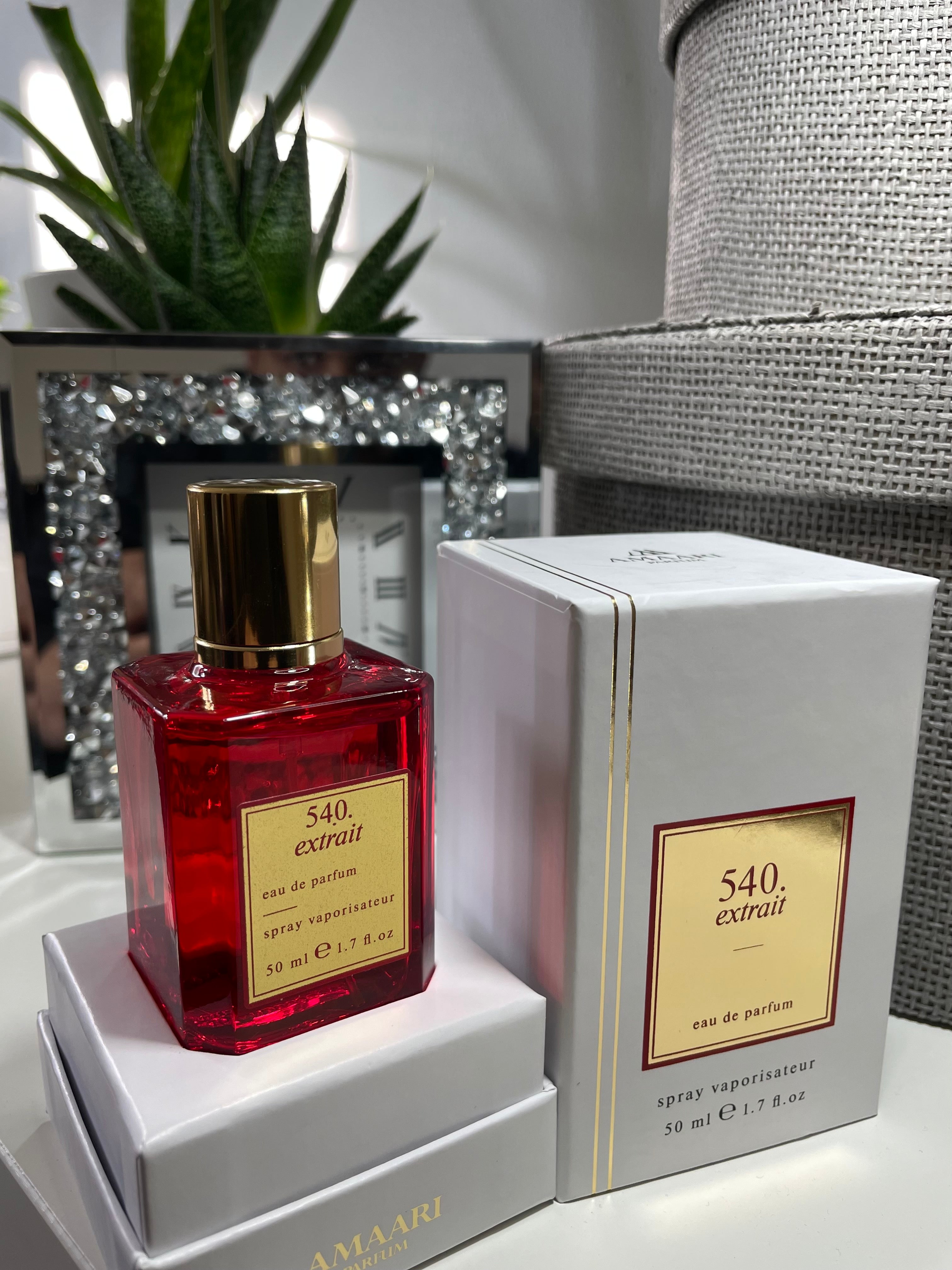 Mfk baccarat rouge. Baccarat 540. Baccarat rouge 540. Baccarat rouge 540 Эстетика. Baccara extrait оригинал.