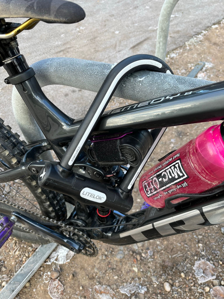 LITELOK X1 locking a Trek Mountain Bike