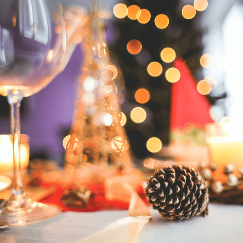 Nouvel An 2024] 15 idées déco pour une table de réveillon festive et  tendance