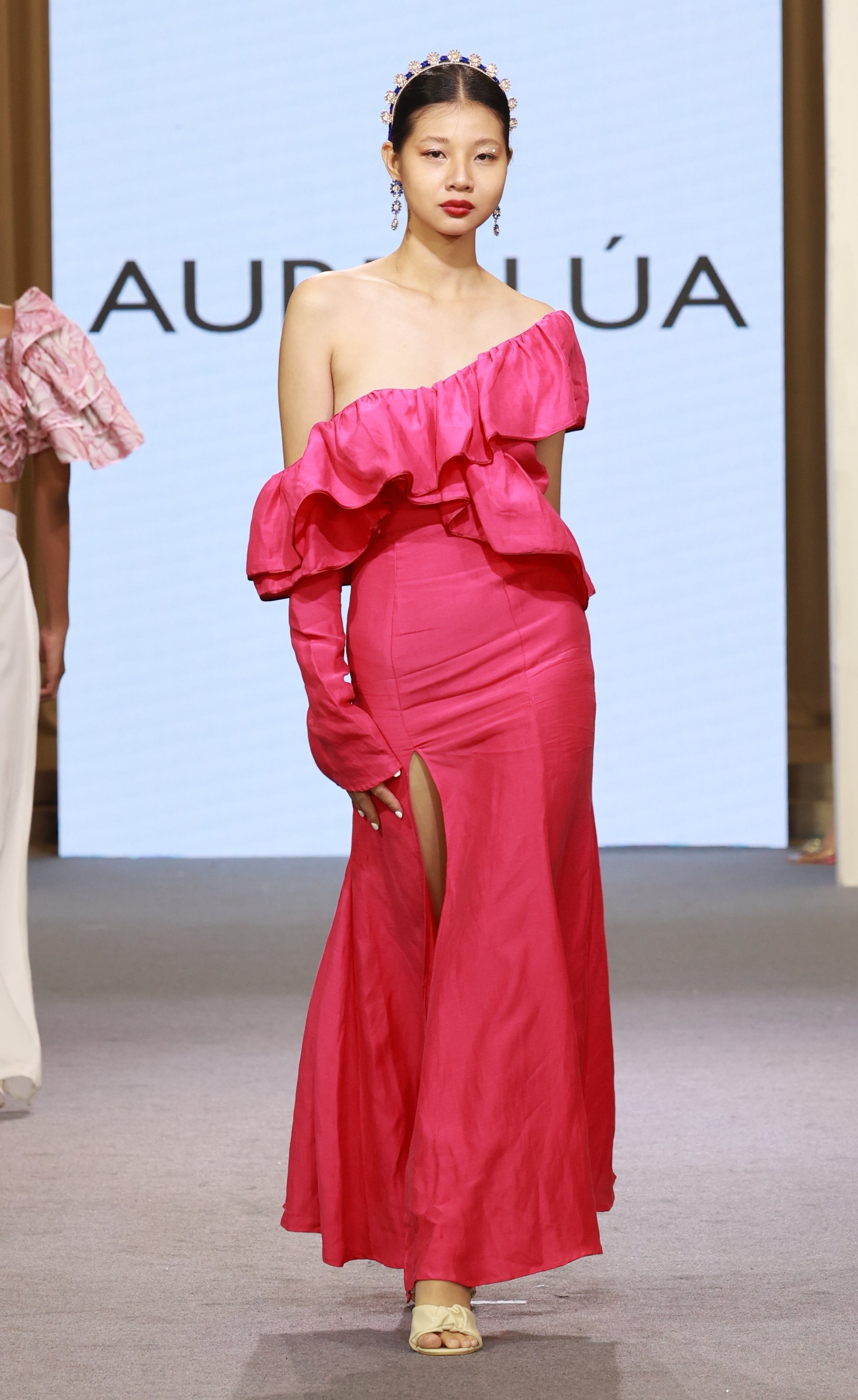 AUREI LÚA Look 3; Thailand Fashion Week 2022