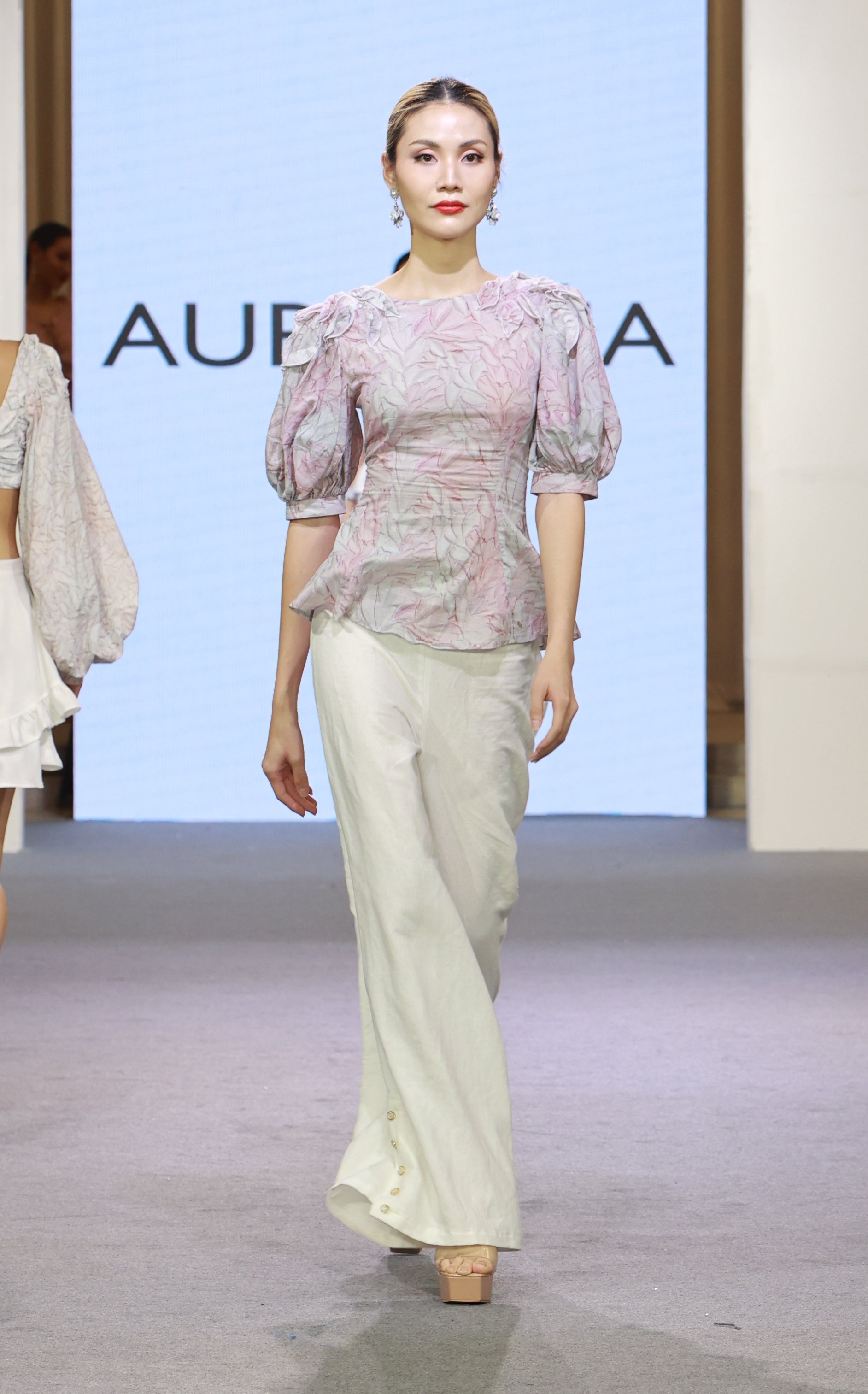 AUREI LÚA Look 6; Thailand Fashion Week 2022