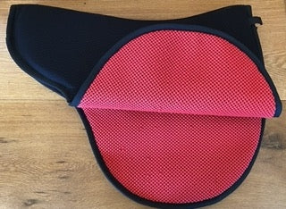 Freeform Saddle Pad showing underlay.