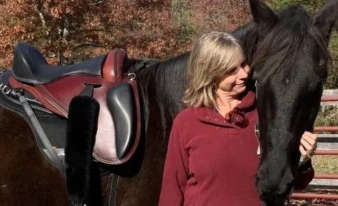 Paulita Neff, Owner TreelessSaddles.com with her horse