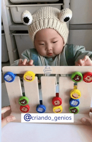 Brinquedos Montessori de Lógica Infantil