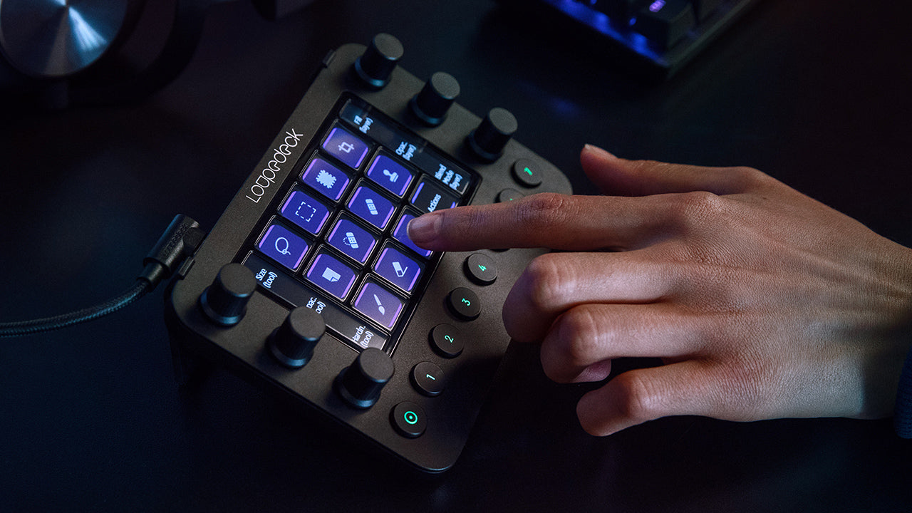 Loupedeck Live / Razer Stream Stand -  Finland