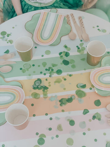 St Patricks Day table decor