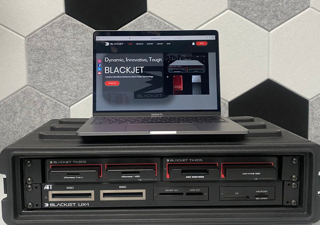 BLACKJET UX-1 プロフェッショナル・ワークフローThunderbolt 3シネマ