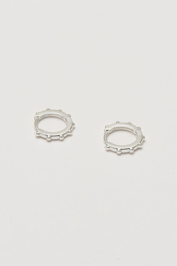 What Are Huggie Earrings  Francesca Jewellery