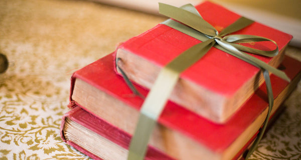 Idées Cadeaux pour les Passionnés de Livres