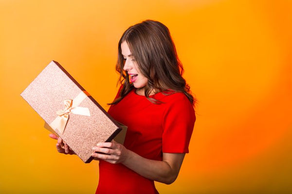 Quels sont les cadeaux qui font le plus plaisir aux femmes ?