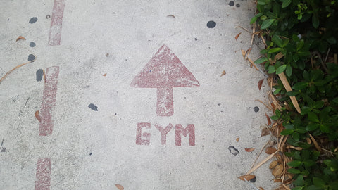 Arrow pointing for gym on ground