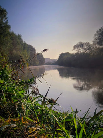 Feedern am kleinen bis mittelgroßen Fluss