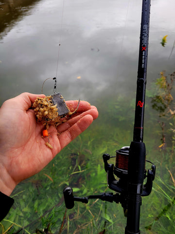 FischMix Feeder Barbel im Feederkorb