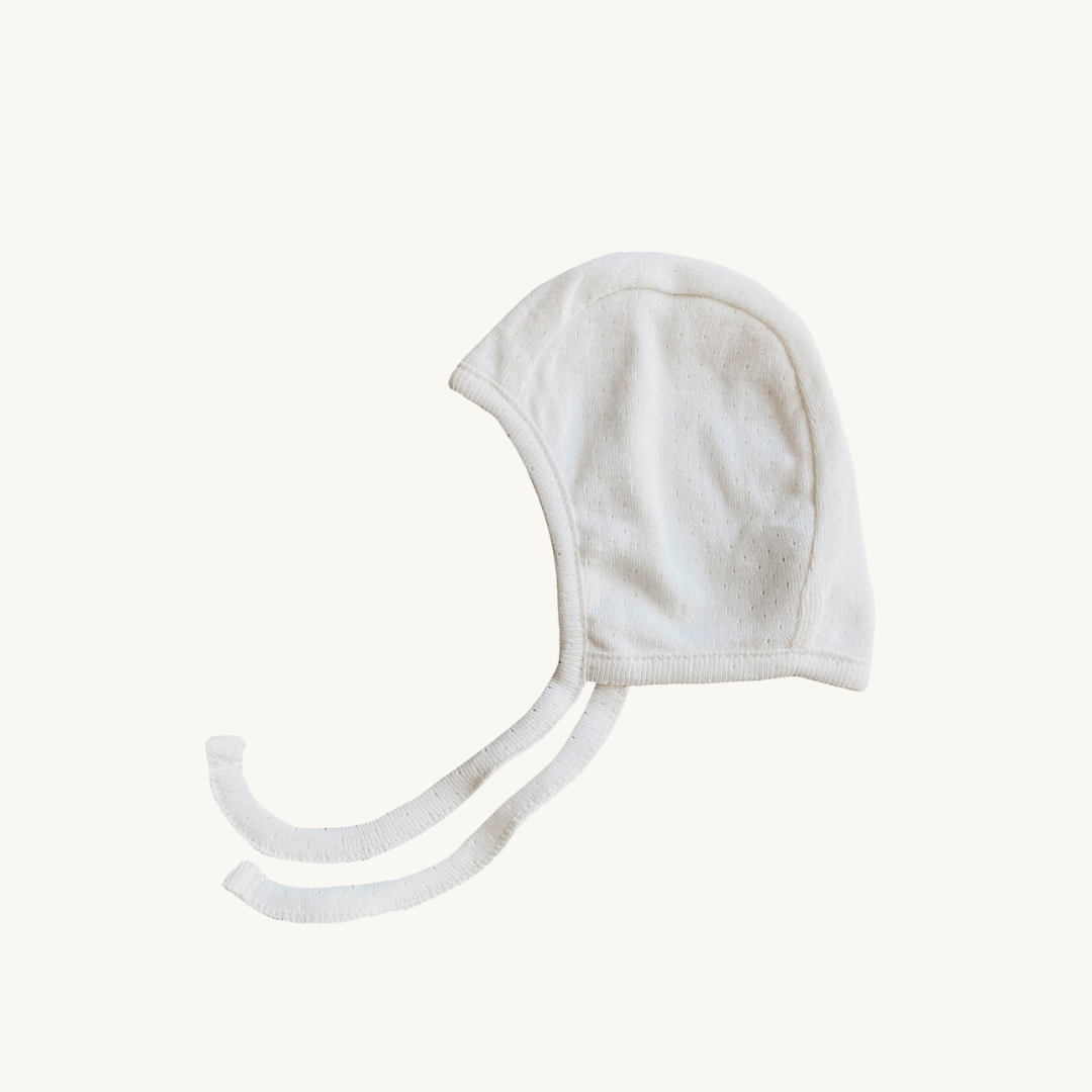 Newborn bonnet fra Serendipity | Proém Atelier