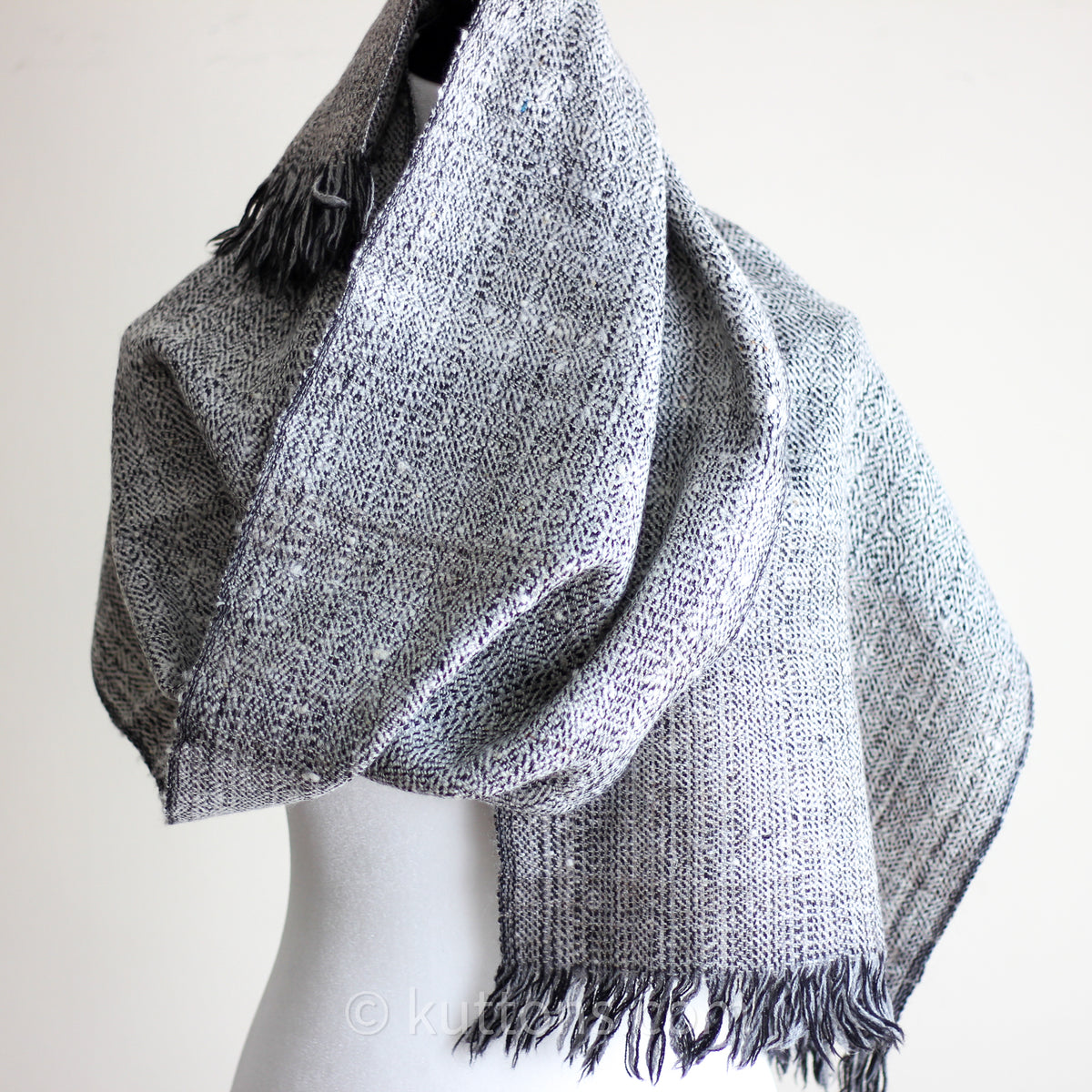 Gray Women's Yak Wool Scarf - Mongulai