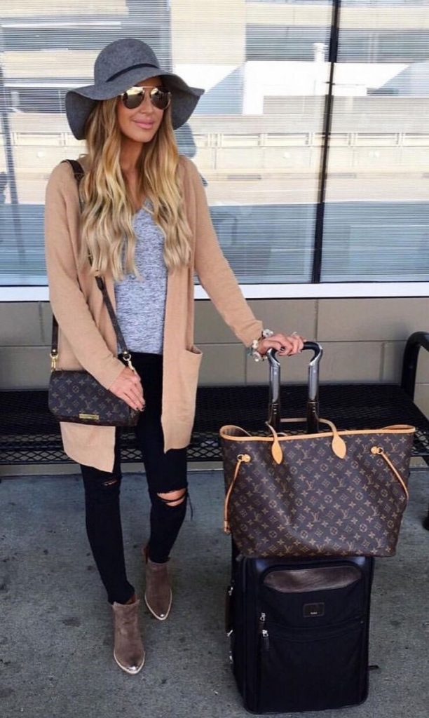 Louis vuitton neverfull gm travel, Airport Outfits