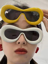 Load image into Gallery viewer, Unisex Retro Oval Sunglasses
