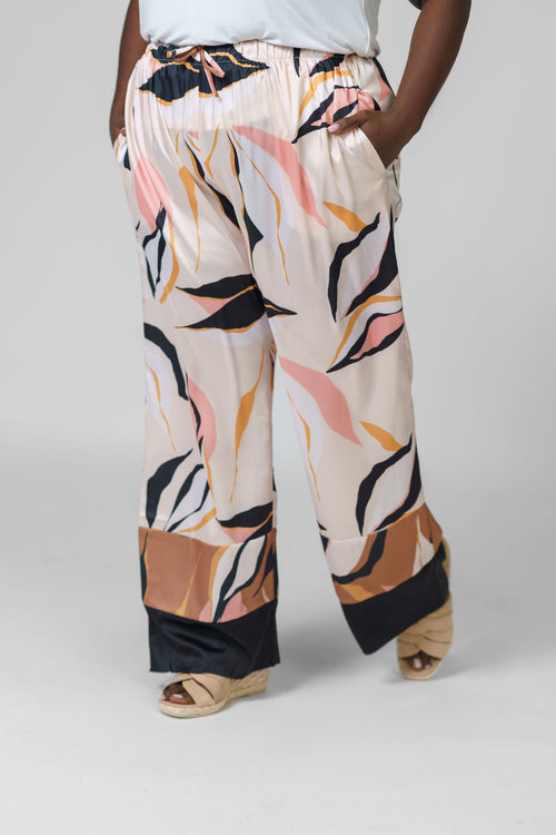 JUNGLE PRINT PANTS