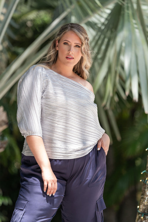 SILVER PLISSE TILLY TOP