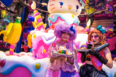 Hello Kitty statue in Harajuku cafe