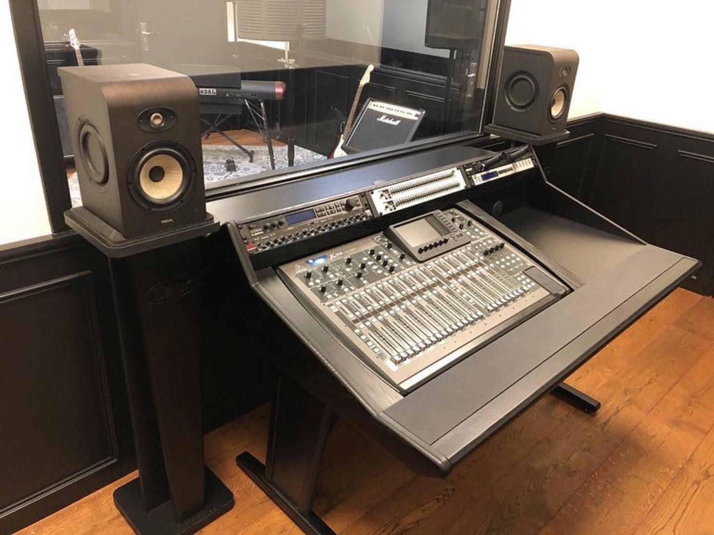 Pro Studio Desks