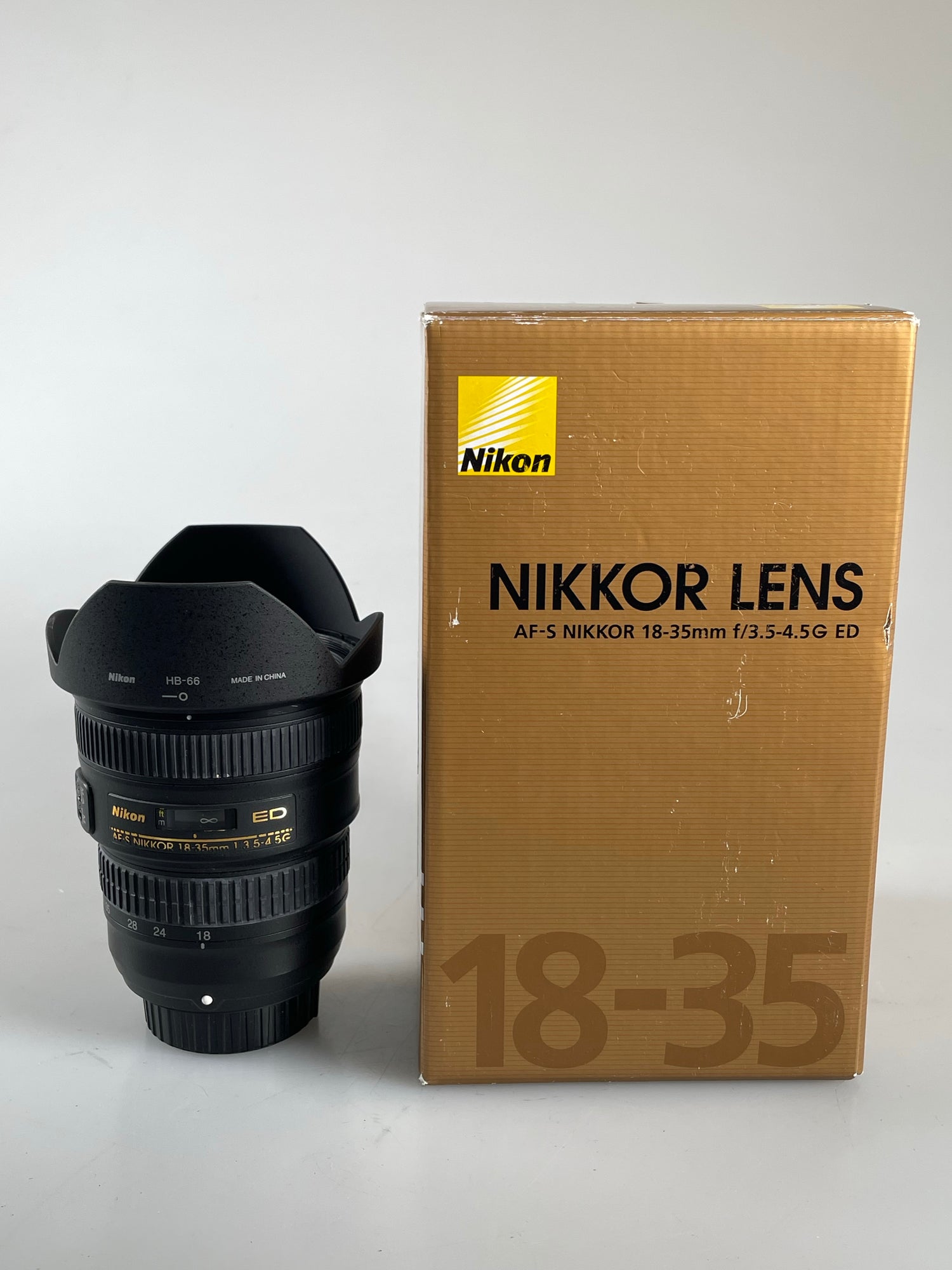 www.lacene.fr - AF NIKKOR 18-35mm F3.5-4.5D If-ED 広角レンズ 価格比較