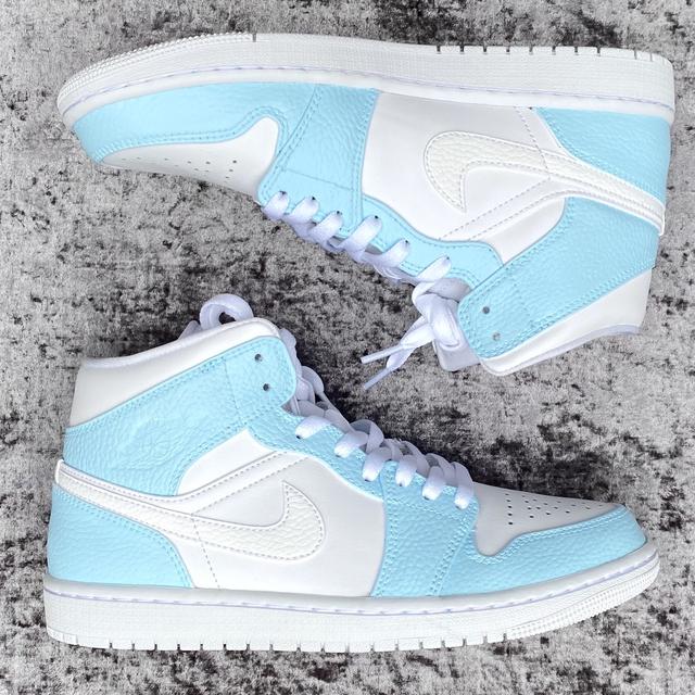 Custom Jordan 1 Swoosh Blanco Baby Blue💙 – insdrip
