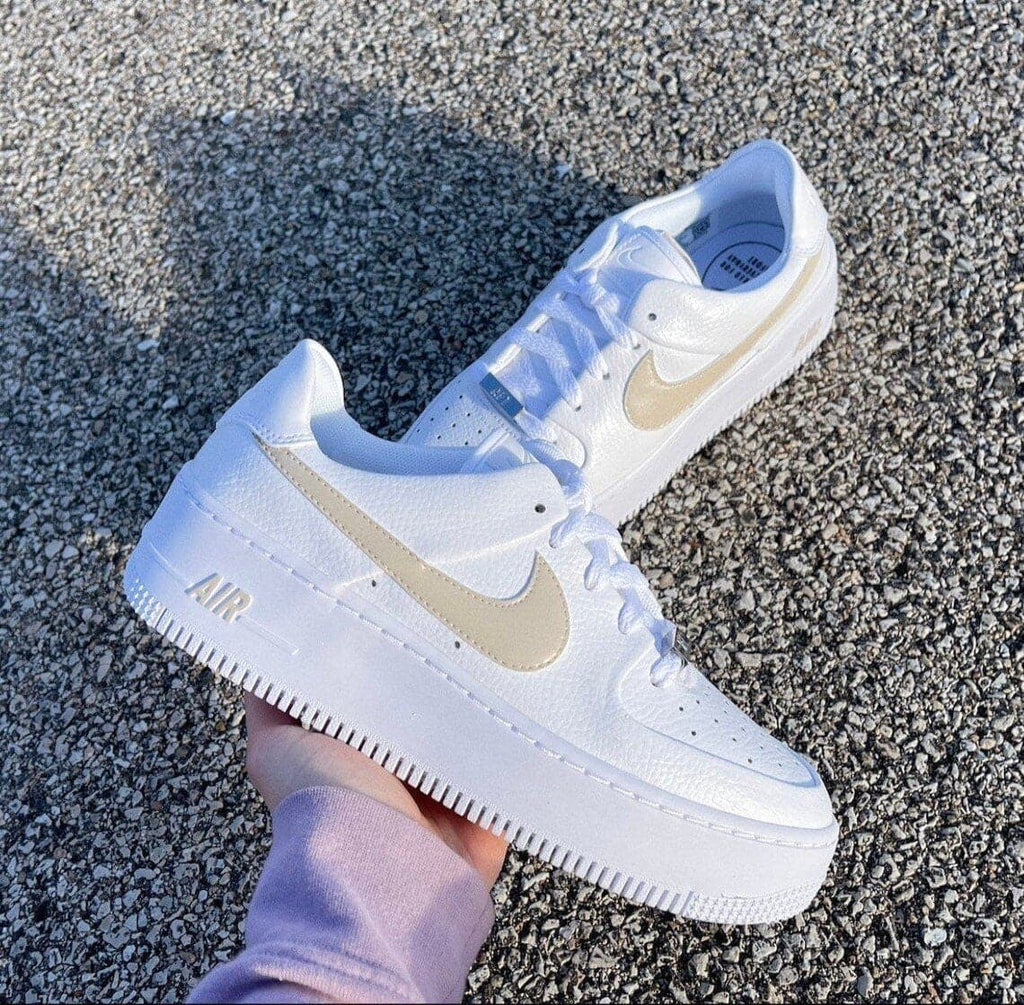 impuesto Curso de colisión Tahití Personalizado Nike Air Force 1 Sage Low Beige Tan – insdrip