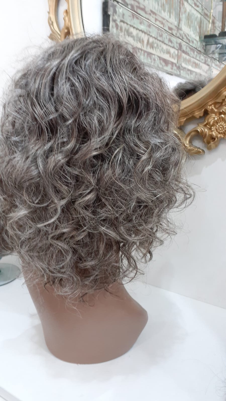 Peruca Copo de Leite - Cabelo Natural Brasileiro Cacheado – Andrea Romano  Perucas