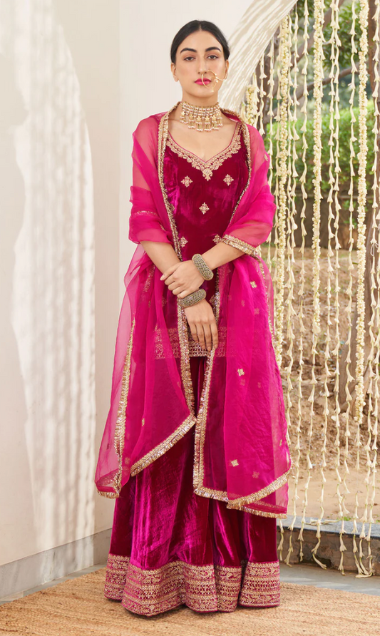 pink velvet dupatta