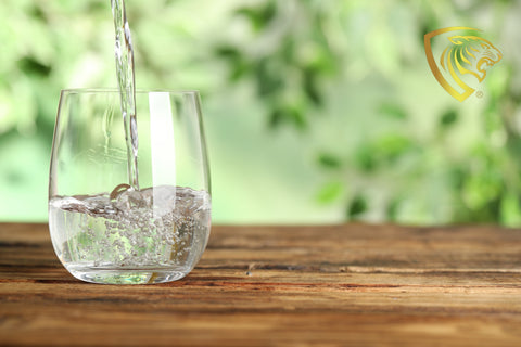 Water glas in tuin Apex Nutrtition