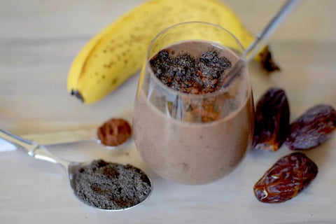 Black Sesame, Banana, Dates and Cocoa Smoothie