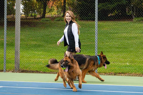 jennifer with her two dogs