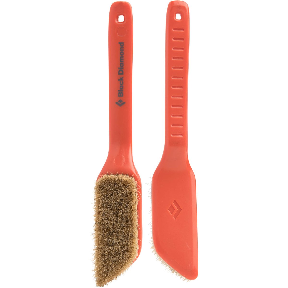 https://cdn.shopify.com/s/files/1/0602/4842/4680/products/Bd-Bouldering-Brush-BD550851_Orange_1600x.jpg?v=1653095002