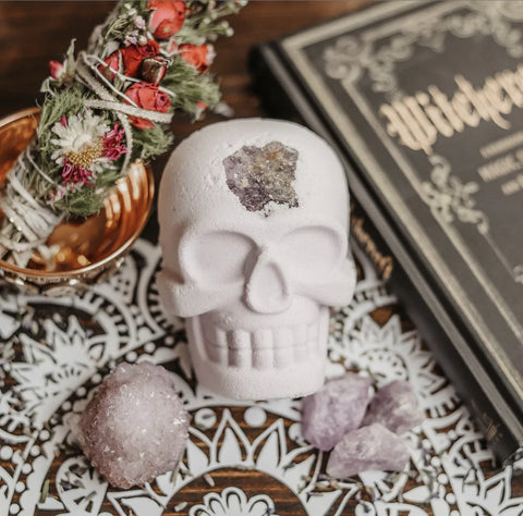 skull bath bomb with amethyst crystal by hotsy totsy haus