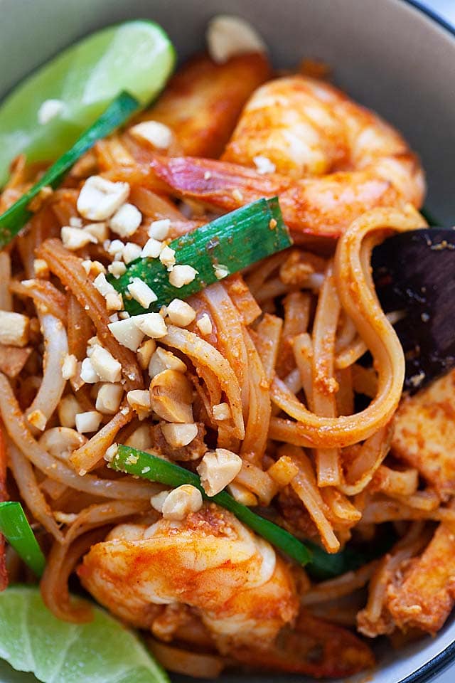 pad thai wok