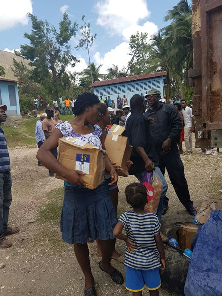 Aide à la population de Sikrye à Saint-Louis du Sud après le passage du cyclone Matthew-04