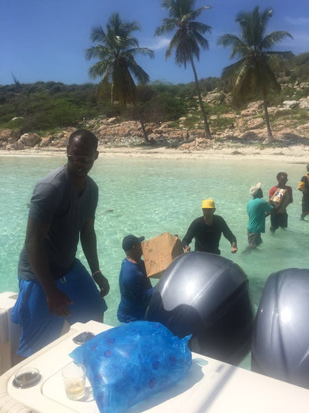 Aide à la population de Grand-Bain, île de la Gonâve après le passage du cyclone Matthew