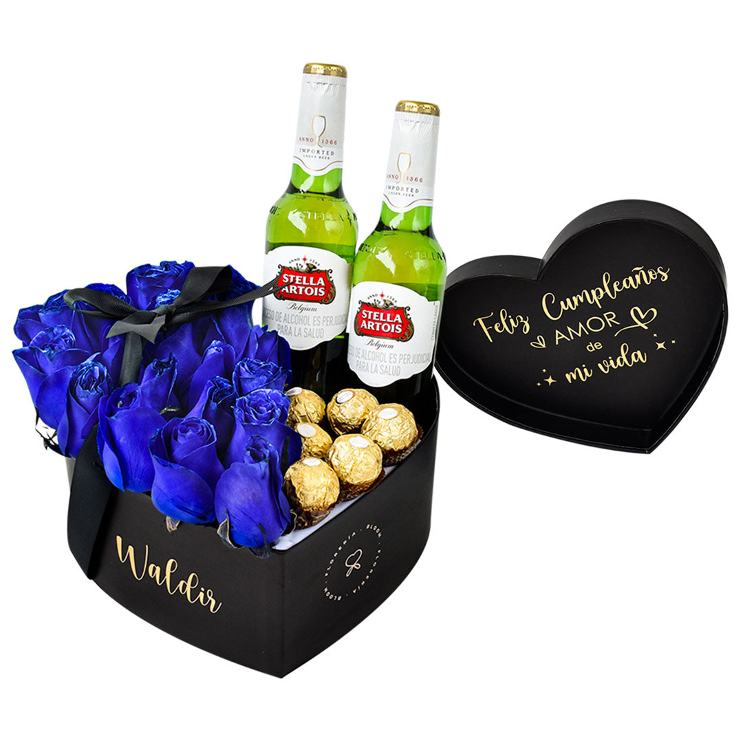 Caja Corazón con rosas azules + Cervezas y bombones Hombre – Florería Bloom