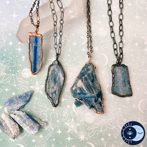 handmade healing crystal kyanite necklace