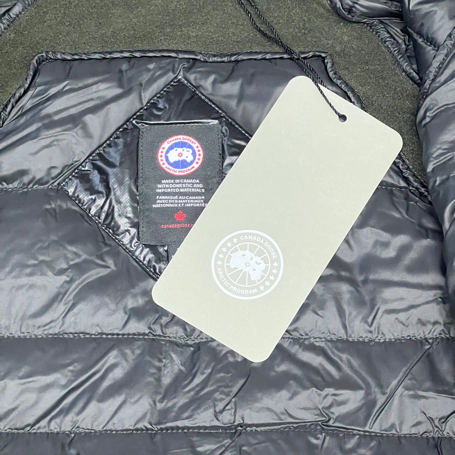 今週末売切】CANADA GOOSE HYBRIDGE LITE HOODY 商品が購入激安 www