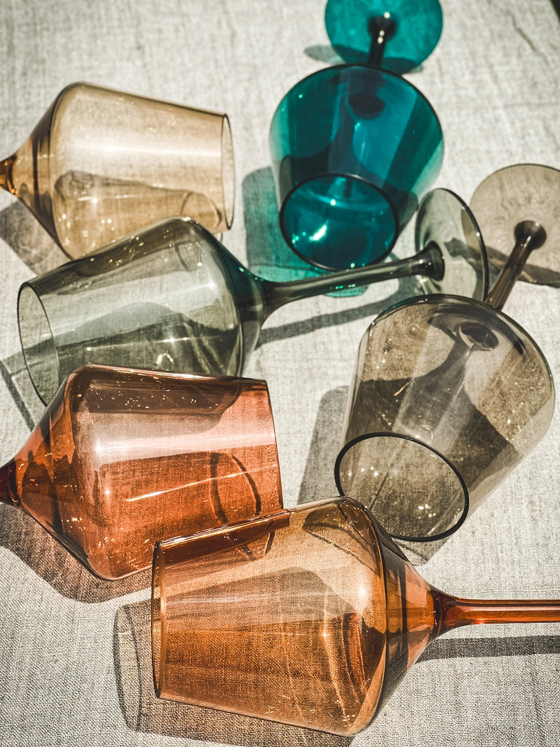 Floating Wine Glasses Set of 2 – Hither Lane