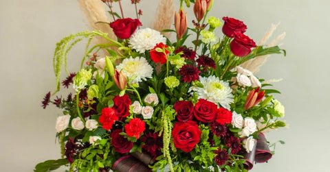 stunning bouquet for Valentines Day_Farmerr