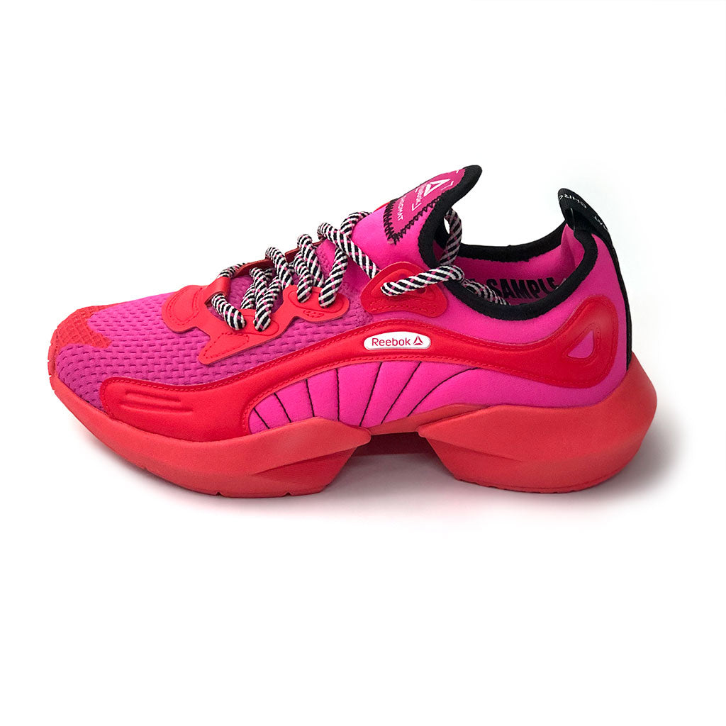 hot pink reebok shoes